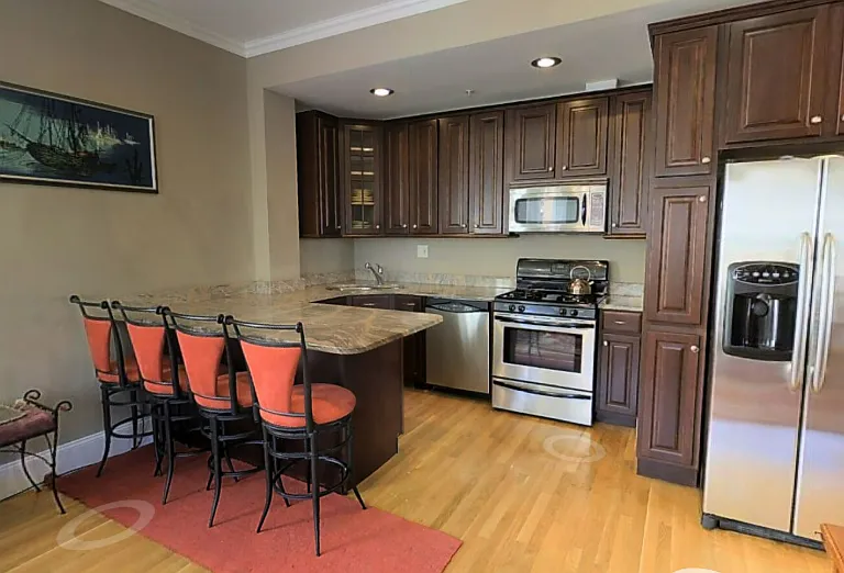 72 Georgia St #1 — Photo 4