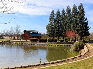 9823 S Henry Rd, Farmington, CA 95230