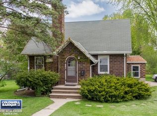 1908 N Owaissa St, Appleton, WI 54911