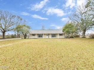 402 Moulin Rd, Broussard, LA 70518
