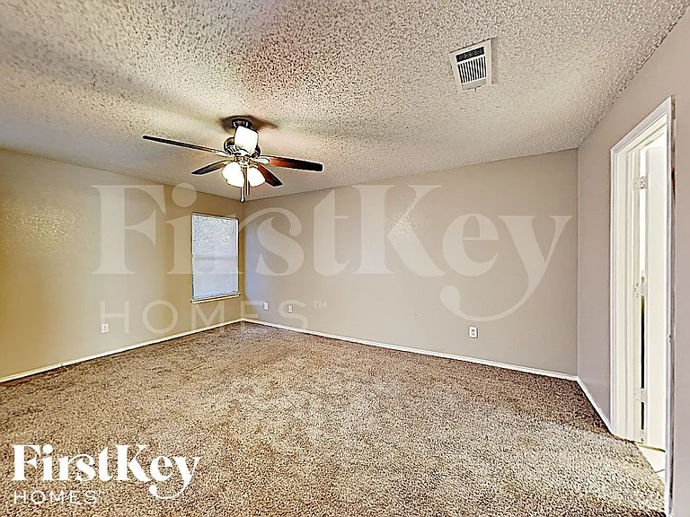 3955 Cypress Gardens Dr — Photo 8