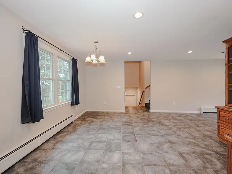 55 Holbrook Hill Rd — Photo 13