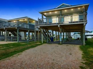 1110 Treaty Dr, Surfside Beach, TX 77541