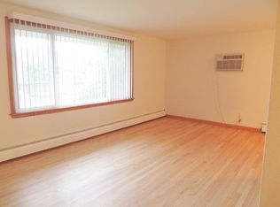 5822 Russett Rd, Madison, WI 53711