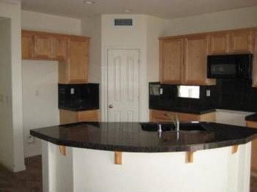 5th image of 3210 Beretania Way