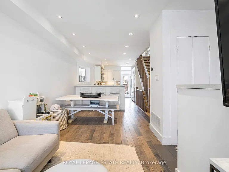 2 Rushbrooke Ave — Photo 5