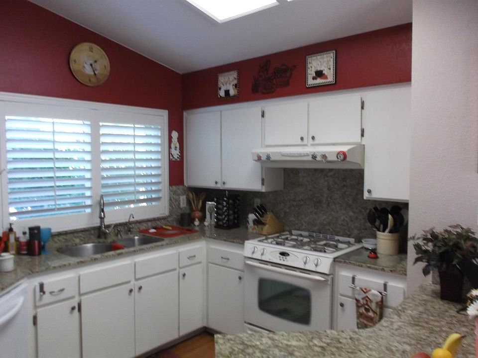 1st image of 1605 E Castleview Ave