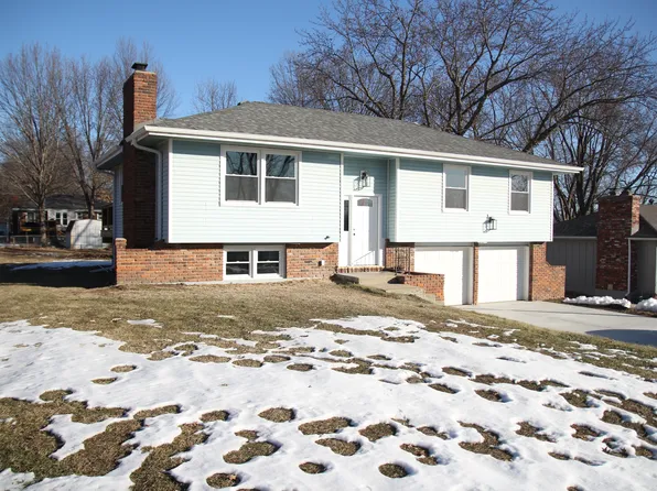 8 NE 79th Ter, Gladstone, MO 64118