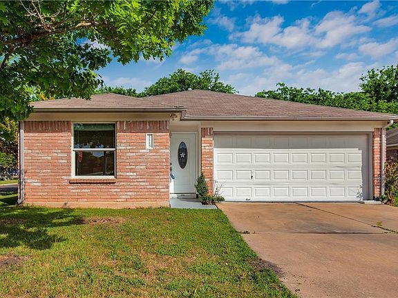 4th image of 1115 Hughmont Dr