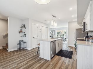 2 Ranchers Blvd #504, Okotoks, AB T1S5X3