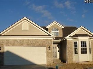 2147 Stonebridge Xing, Stow, OH 44224