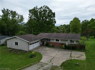 8910 Brandywine Rd, Northfield, OH 44067