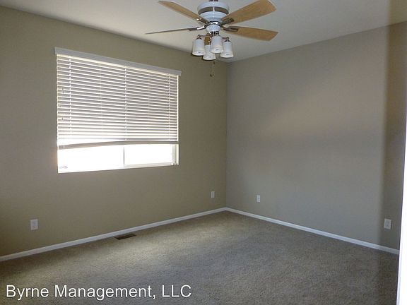 5th image of 1834 Capital Dr