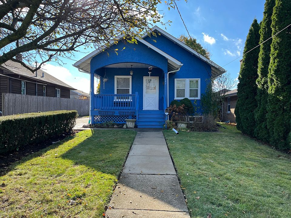 1st image of 247 Highwood Ave