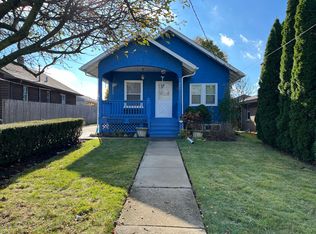 247 Highwood Ave, Highwood, IL 60040