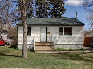 3432 SW 3rd Ave NW, Calgary, AB T2N 0M3