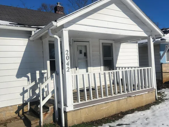 2042 Briarwood Ave, Columbus, OH 43211