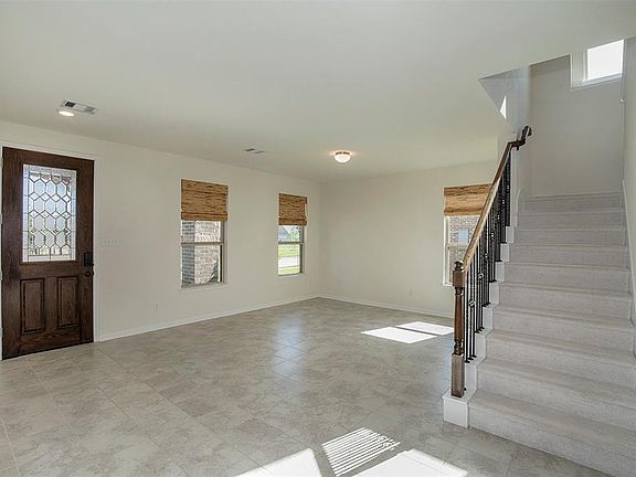 4th image of 3896 Littlebourne Ln