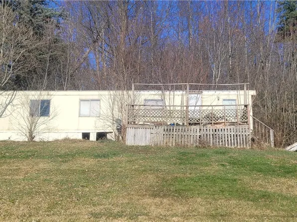 45854 Carter Rd, New Waterford, OH 44445