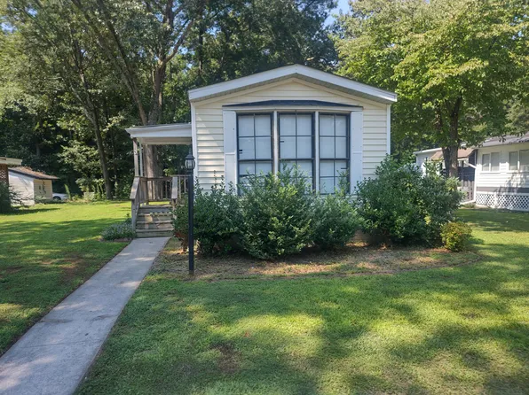 2013 Swift Bluff Dr, South Chesterfield, VA 23834