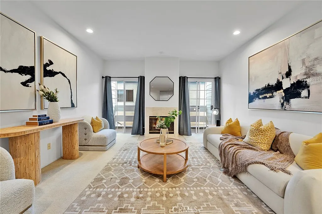 2 bed, 1523 sqft, $4,300 — Photo 1