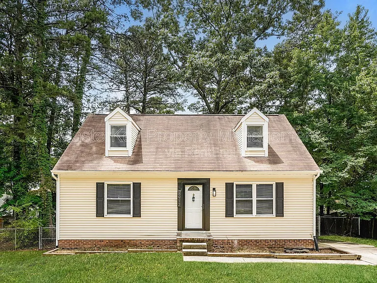 8912 Taymouth Ct — Photo 1