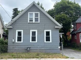 38 Cedar St, Rochester, NY 14611