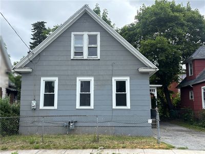 38 Cedar St, Rochester, NY, 14611