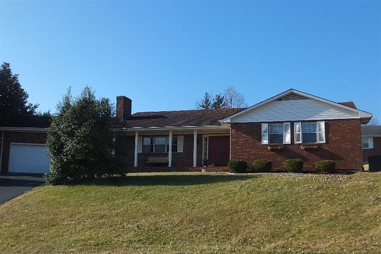 1st image of 106 Meadow Ct