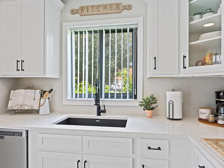 13745 Yarmouth Dr — Photo 13