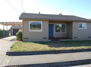 2150 Smith Ln, Fortuna, CA 95540