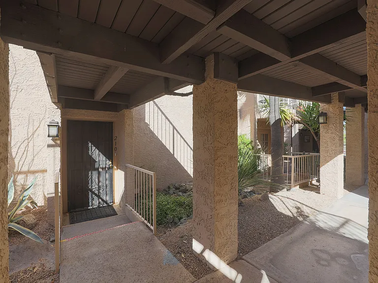 7402 E Carefree Dr #210 — Photo 32