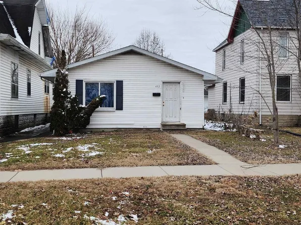 402 S Virginia Ave, Marion, IL 62959