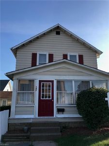 142 Ray Ave NE, New Philadelphia, OH, 44663
