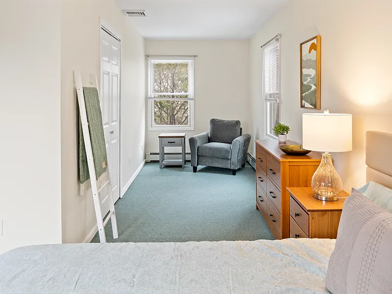 74 Scotts Landing Rd — Photo 22