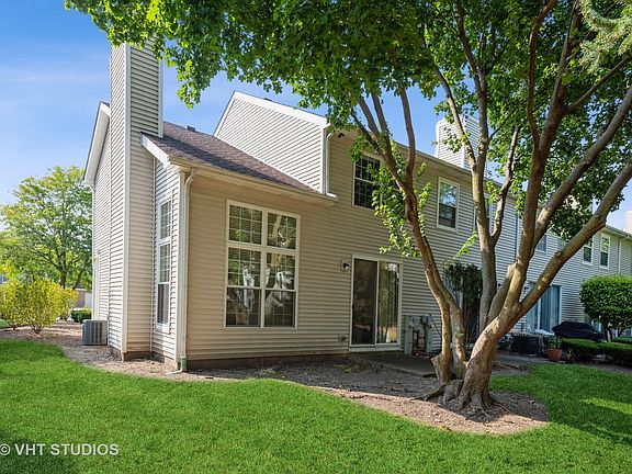 3rd image of 2724 Odlum Dr