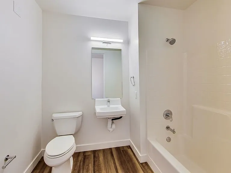 950 Lofts — Photo 127