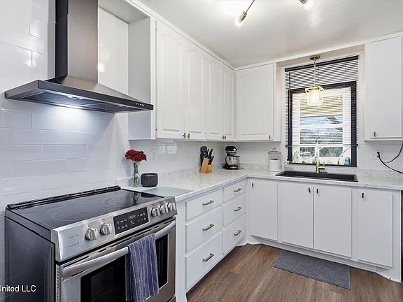 3rd image of 13131 New Zion Rd