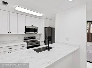 3917 Cocoplum Cir #35117, Coconut Creek, FL 33063