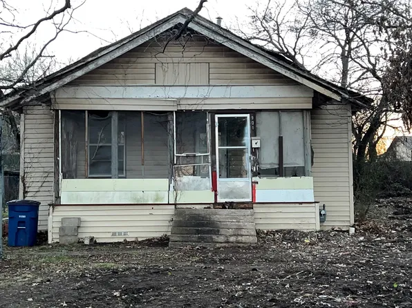 901 N Breckenridge St, Ennis, TX 75119