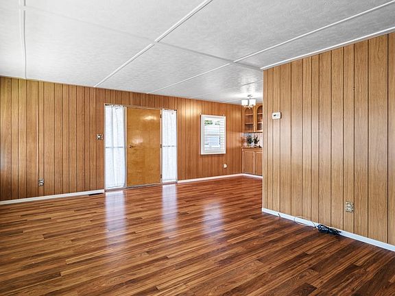 3rd image of 235 Colonial Park Drive