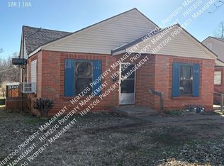 1001 S 9th St, Ponca City, OK 74601