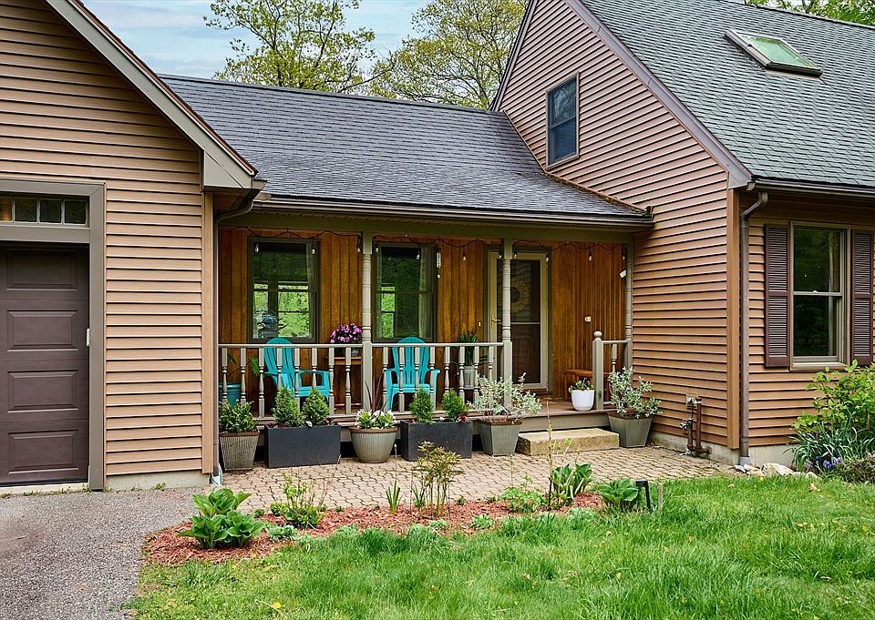 132 Nash Hill Rd, Haydenville, MA 01039 Zillow