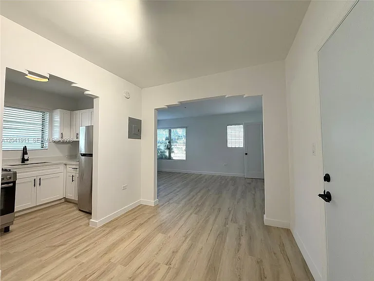 641 10th St #2 — Photo 6