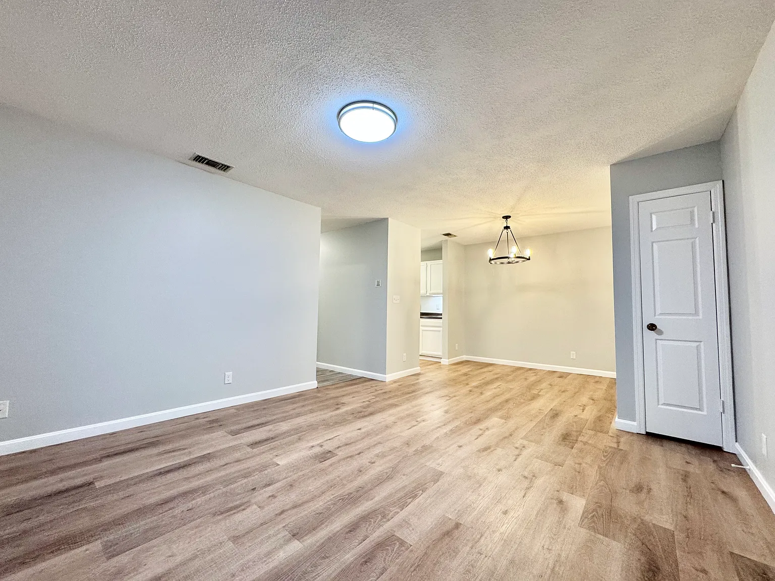 2 bed, $1,750 — Photo 4