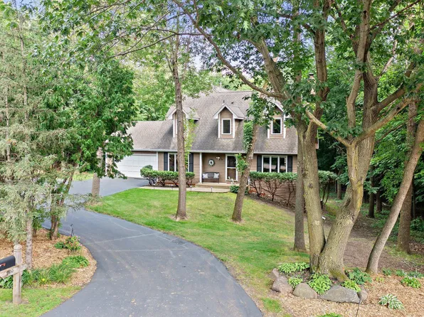 900 N Brown Rd, Long Lake, MN 55356