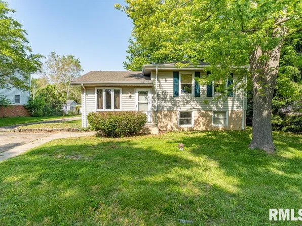 1101 Oakwood Rd, East Peoria, IL 61611