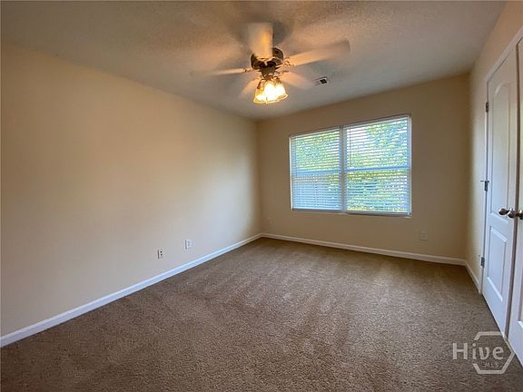 4th image of 218 Bridgewater Cir