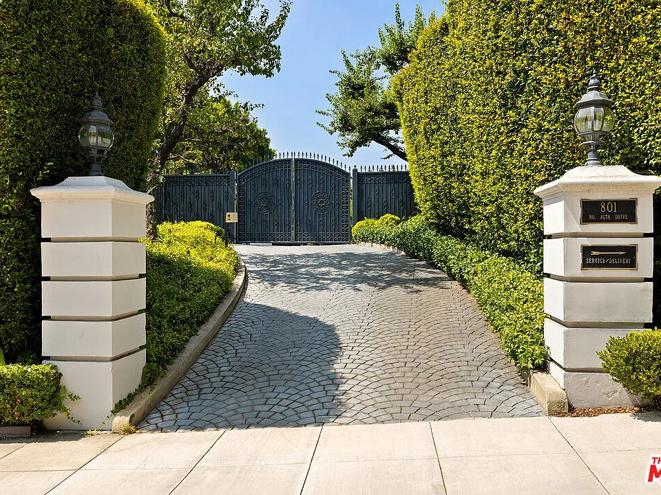 801 N Alta Dr