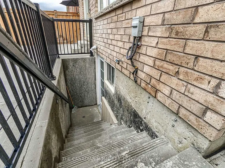 36 Enford Cres #BSMNT — Photo 19